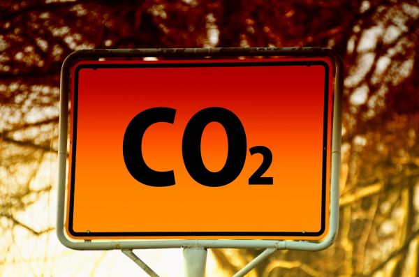 Gefährlich hohe CO2-Konzentration beim Maskentragen